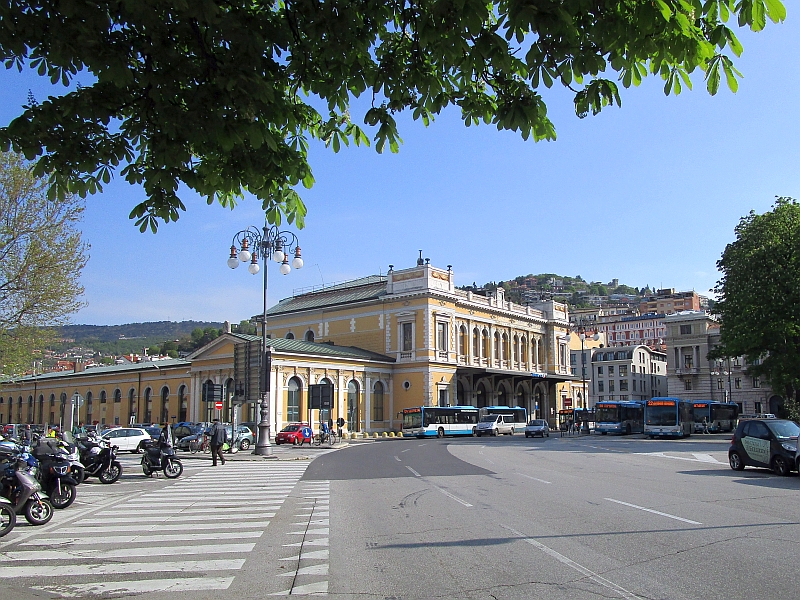 Bahnhof Triest an der Piazza della Libertà