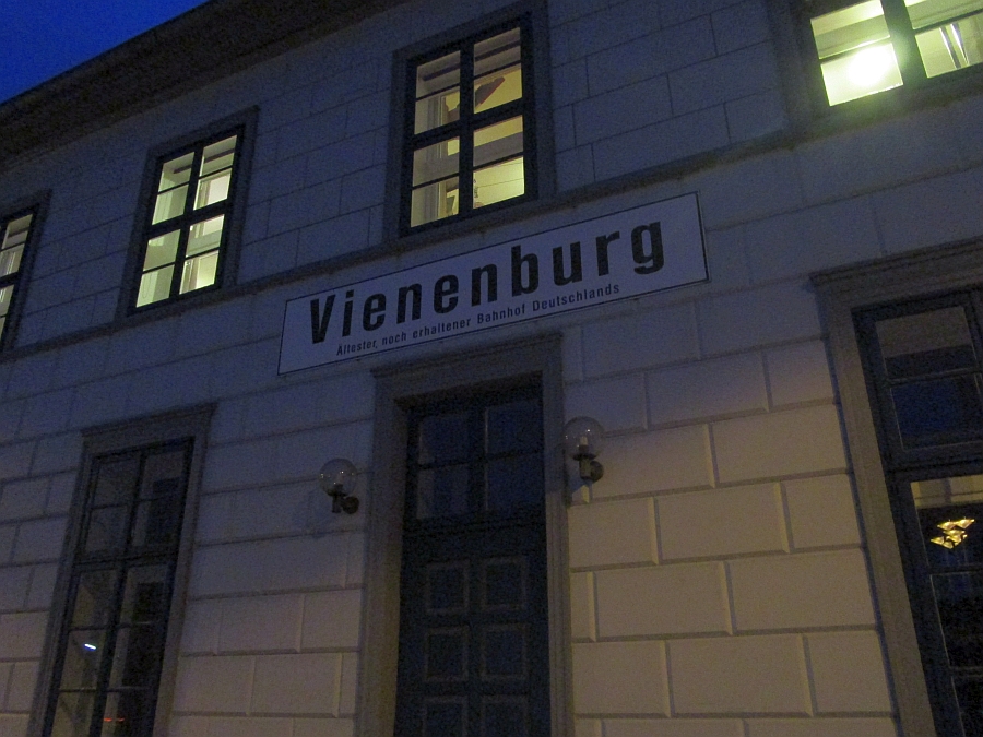 Tafel am Bahnhof Vienenburg