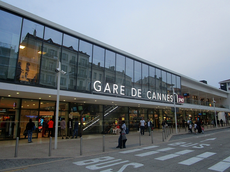 Bahnhof Cannes