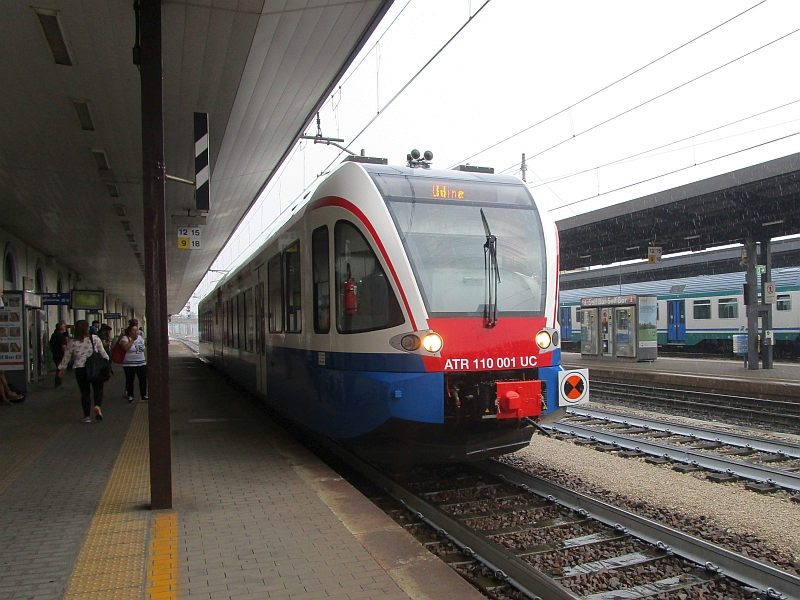 GTW-Triebzug der Società Ferrovie Udine Cividale (FUC) im Bahnhof Udine