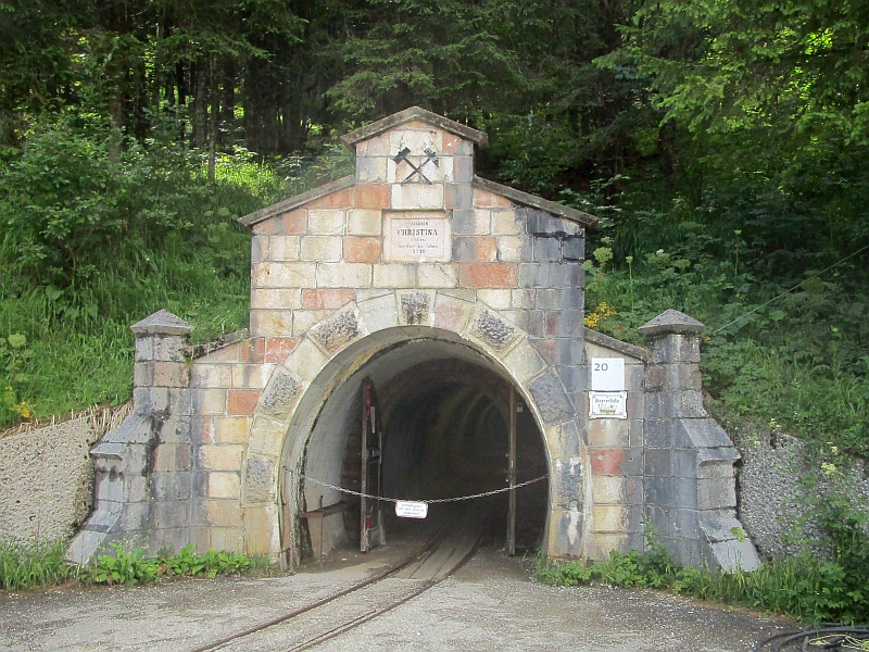 Portal des Christina-Stollens Hallstatt