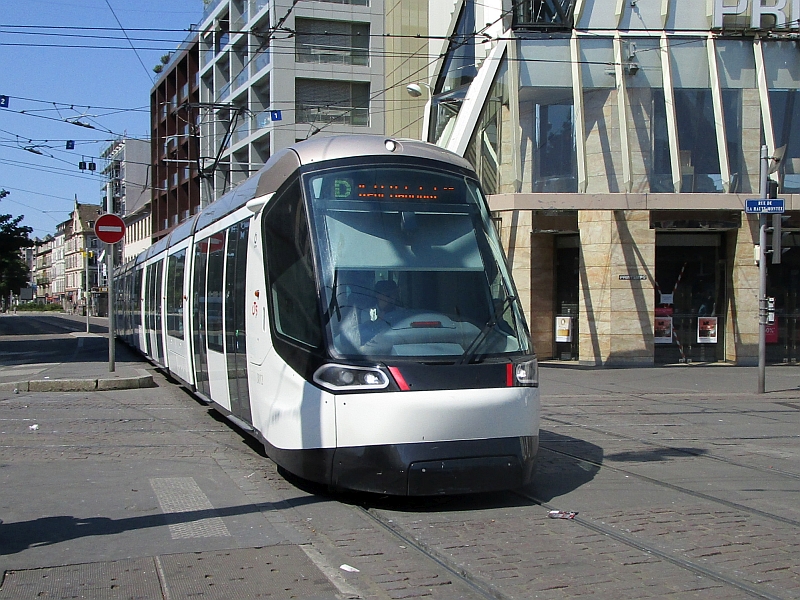 Tram der Linie D in Straßburg