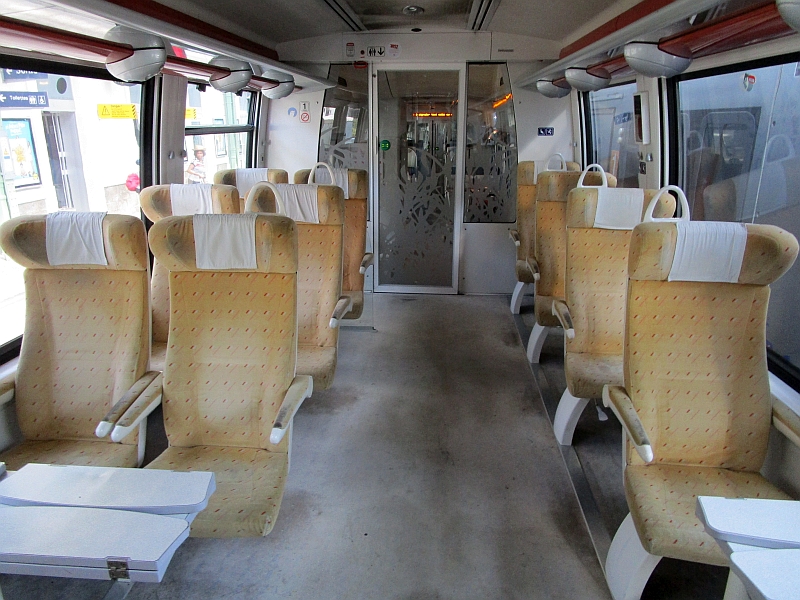 Erste Klasse im Regionalzug Reihe Z 27500
