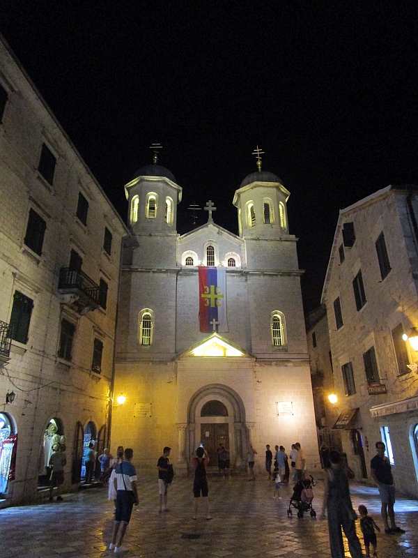 St. Nikolaus Kirche Kotor bei Nacht
