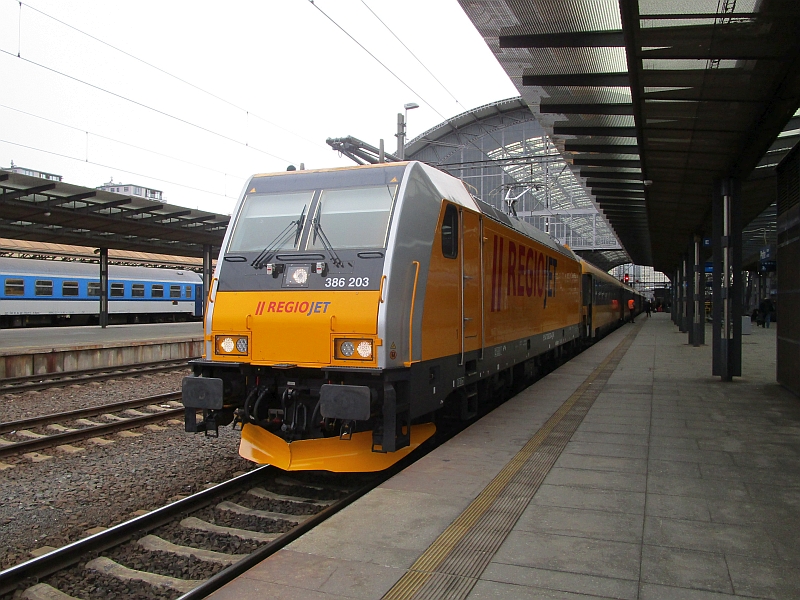 RegioJet-Zug von Prag nach Wien