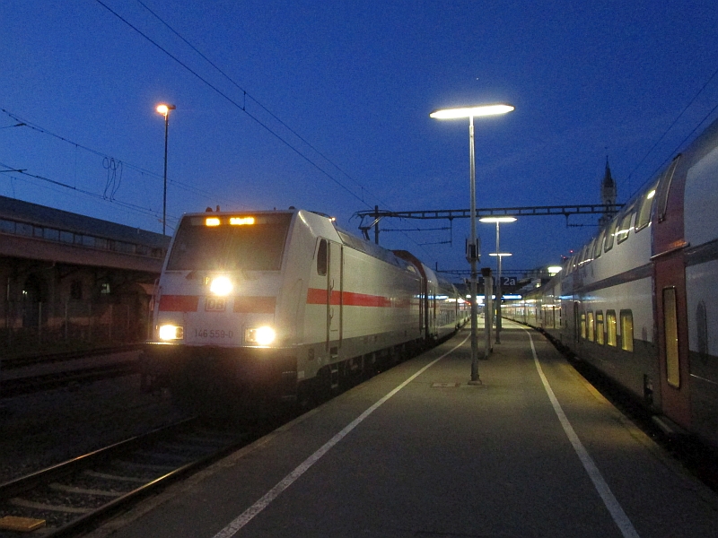 IC 2-Zug im Bahnhof Konstanz