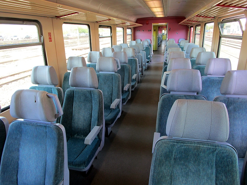 Fahrgastraum im Dieseltriebzug der Baureihe 628