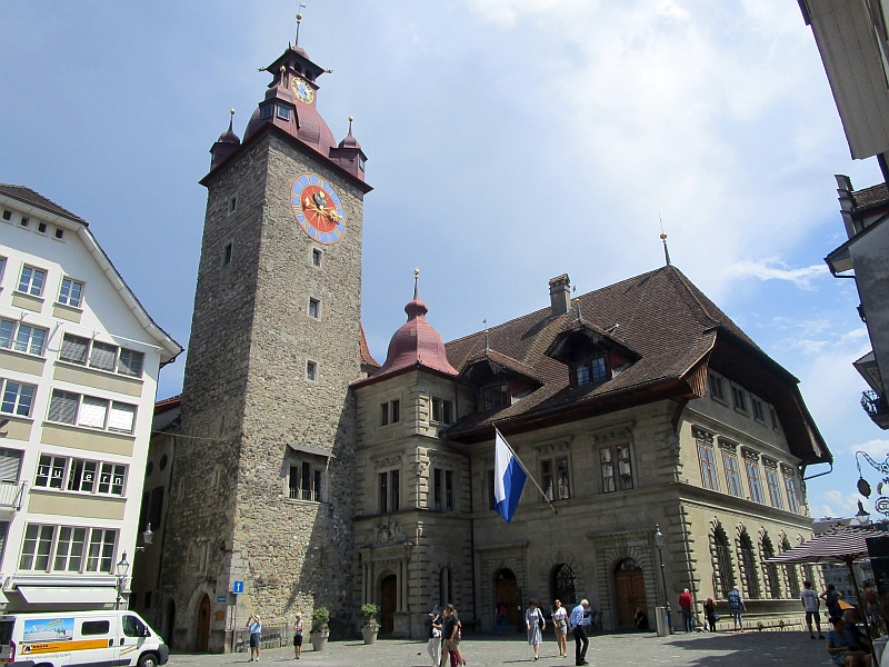 Rathaus mit Turm Luzern