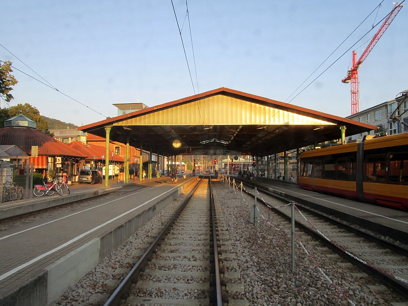 Ausfahrt aus dem Bahnhof Ettlingen Stadt