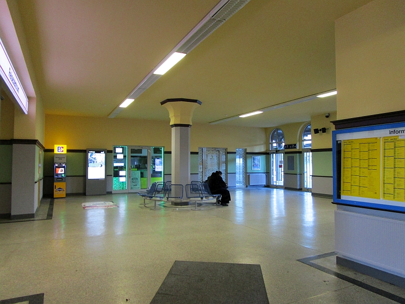 Empfangshalle Bahnhof Jena West