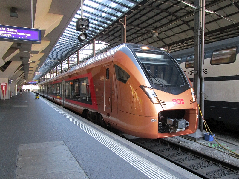 Traverso-Triebzug der SOB in Luzern