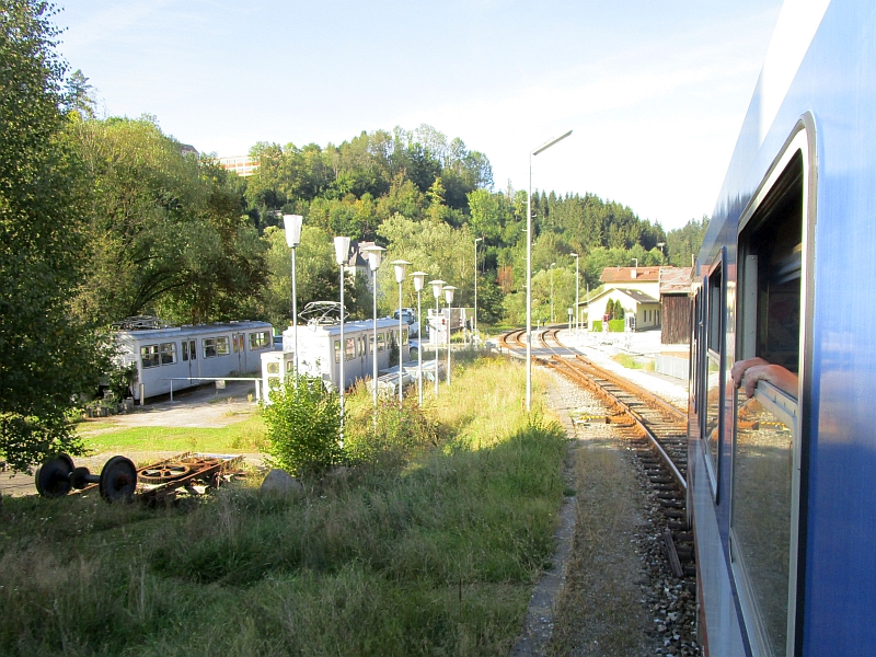 Ausrangierte Triebwagen der Linzer Lokalbahn in Neufelden