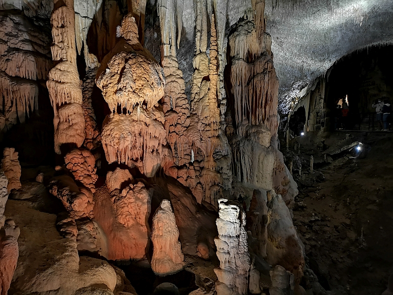 Unterwegs in der Tropfsteinhöhle von Postojna