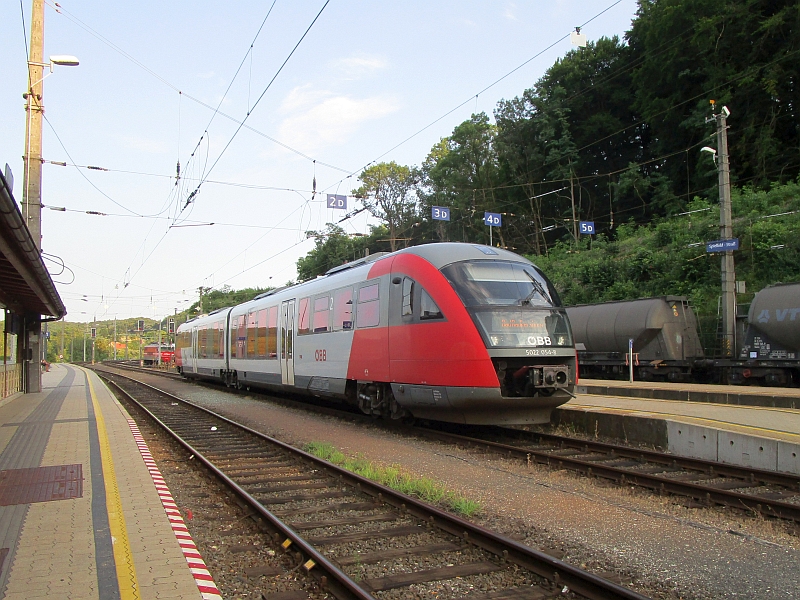 Desiro-Triebzug (ÖBB-Reihe 5022) im Bahnhof Spielfeld-Straß