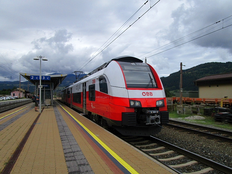 Cityjet im Bahnhof Friesach