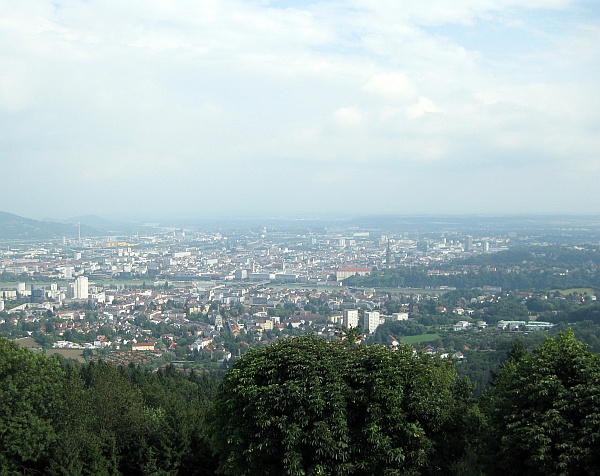 Blick vom Pöstlingberg auf Linz