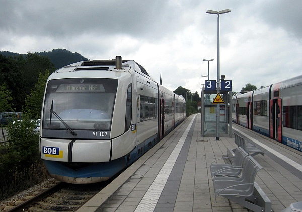 Integral der Bayerischen Oberlandbahn in Schliersee