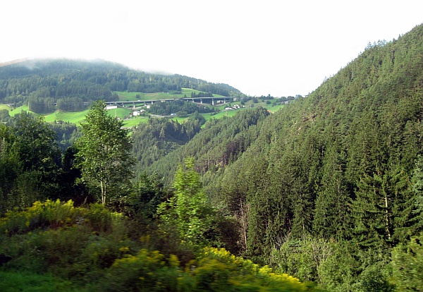 Fahrt über die Brennerbahn