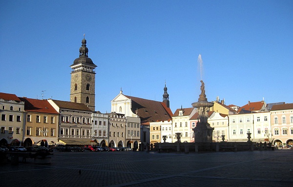 Marktplatz mit Samsonbrunnen und Schwarzem Turm