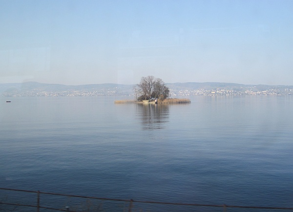 Fahrt entlang des Zürichsees