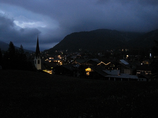 Seefeld in Tirol am Abend