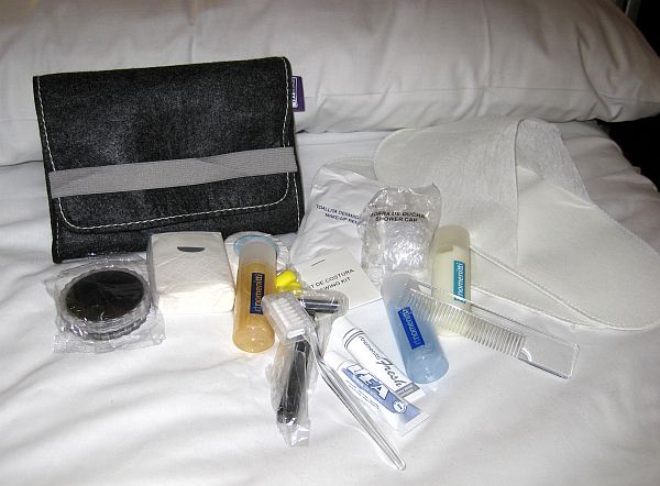 Necessaire im Schlafwagen