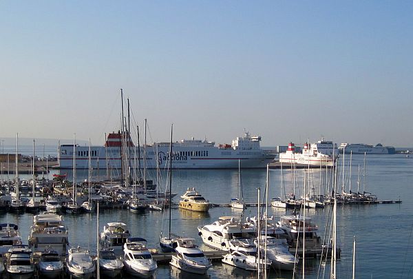 Fährschiffe in Palma