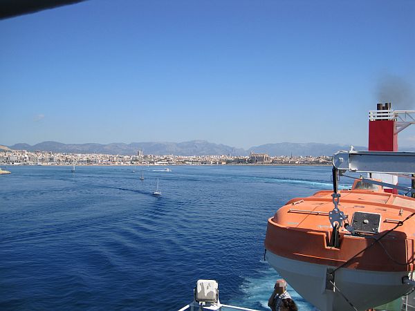 Die Fähre verlässt Palma