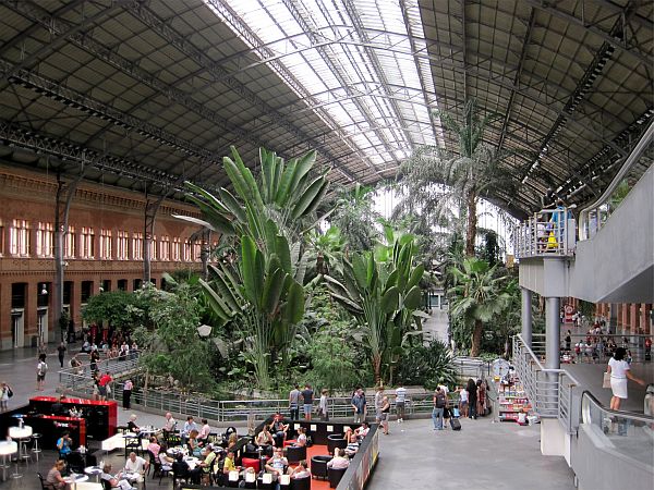 Palmengarten in der Bahnhofshalle Madrid-Atocha