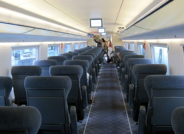 Preferente-Klasse im AVE 103 Velaro E