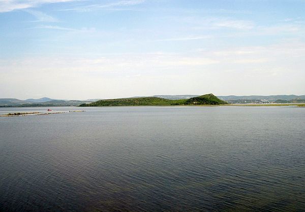 Fahrt durch die Lagunenlandschaft an der südfranzösischen Mittelmeerküste