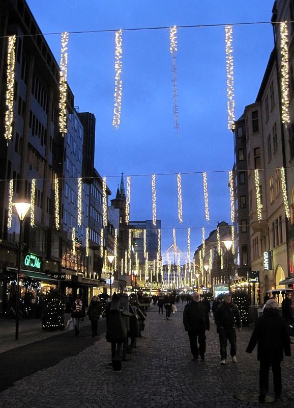 Weihnachtliche Fußgängerzone von Malmö