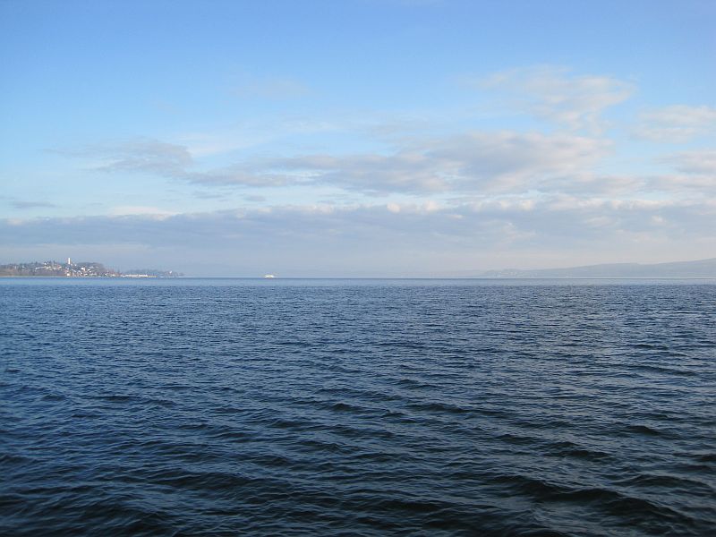 Fahrt mit dem Katamaran über den Bodensee