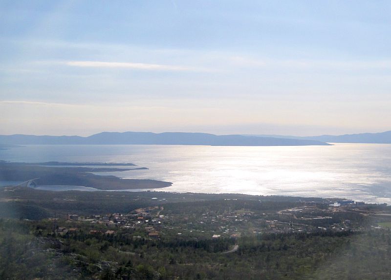 Blick vom Zug auf die Kvarner Bucht