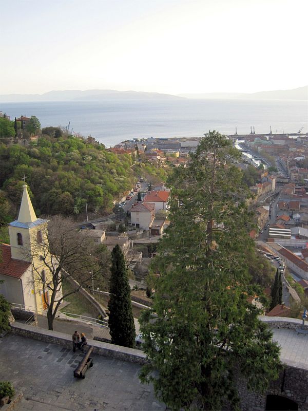 Blick über Rijeka und die Kvarner Bucht