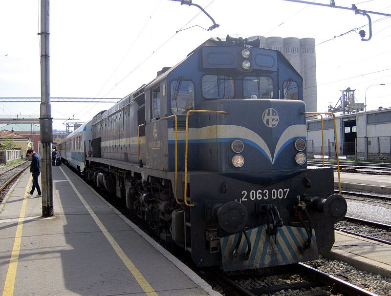 Schnellzug nach Ljubljana in Rijeka