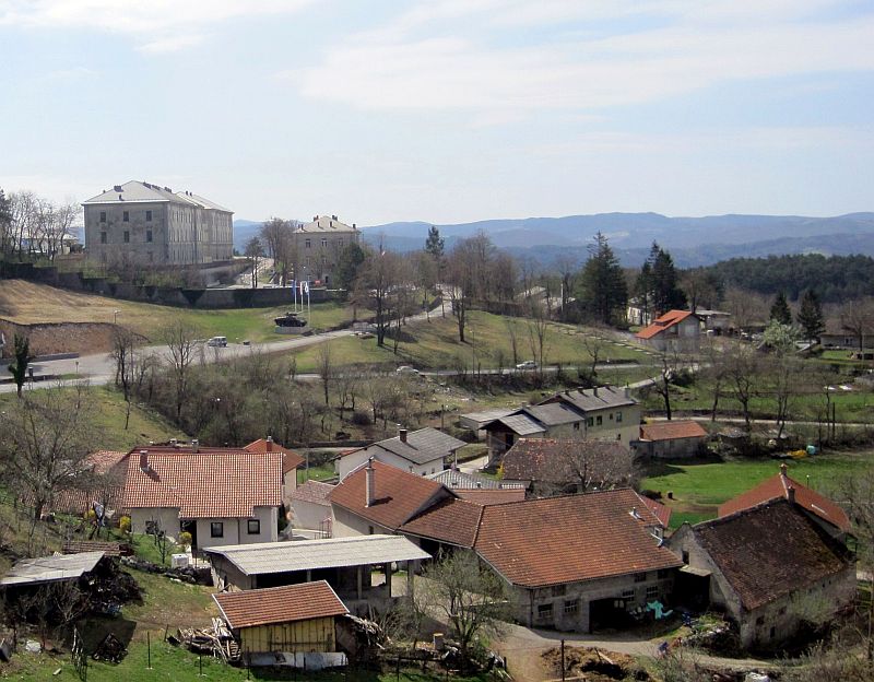 Blick auf den militärgeschichtlichen Park von Pivka
