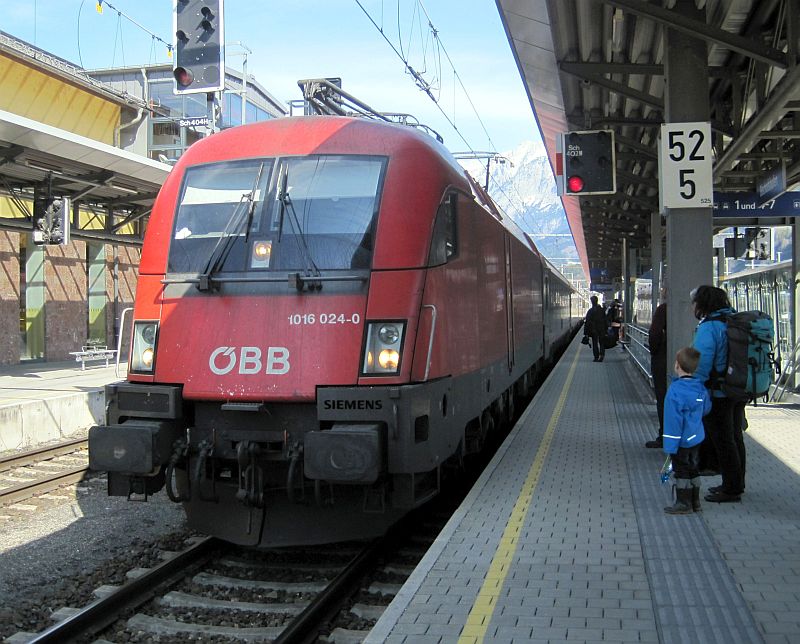 Einfahrt des OIC in Bischofshofen