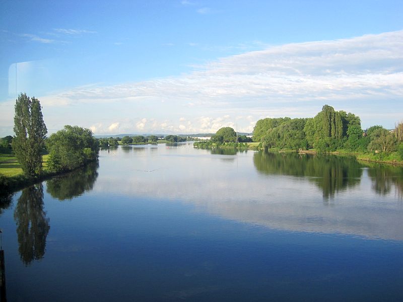 Fahrt über die Mosel bei Metz