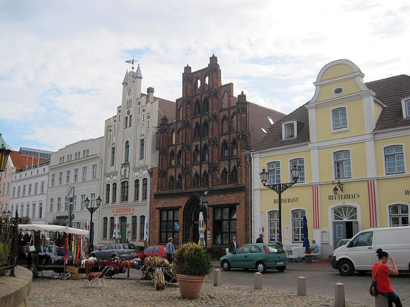 Marktplatz mit Bürgerhaus 'Alter Schwede' Wismar