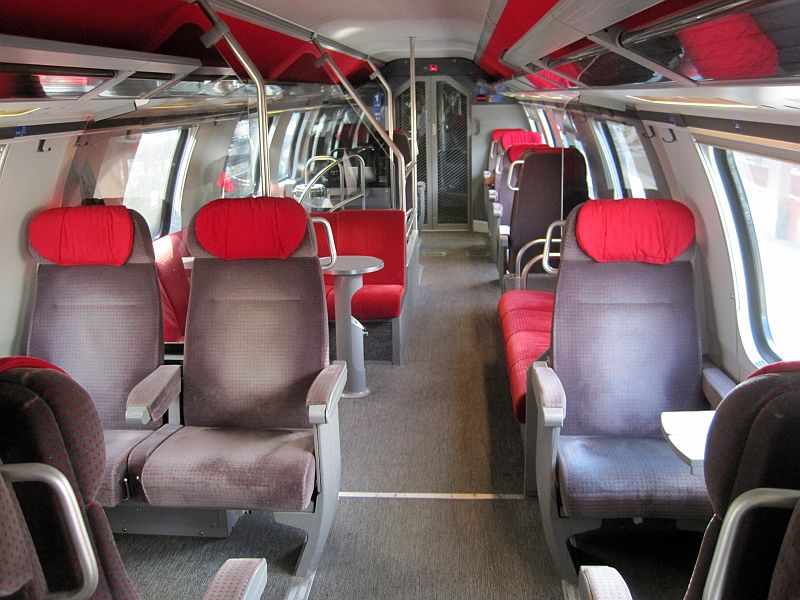1. Klasse im IC2000-Wagen