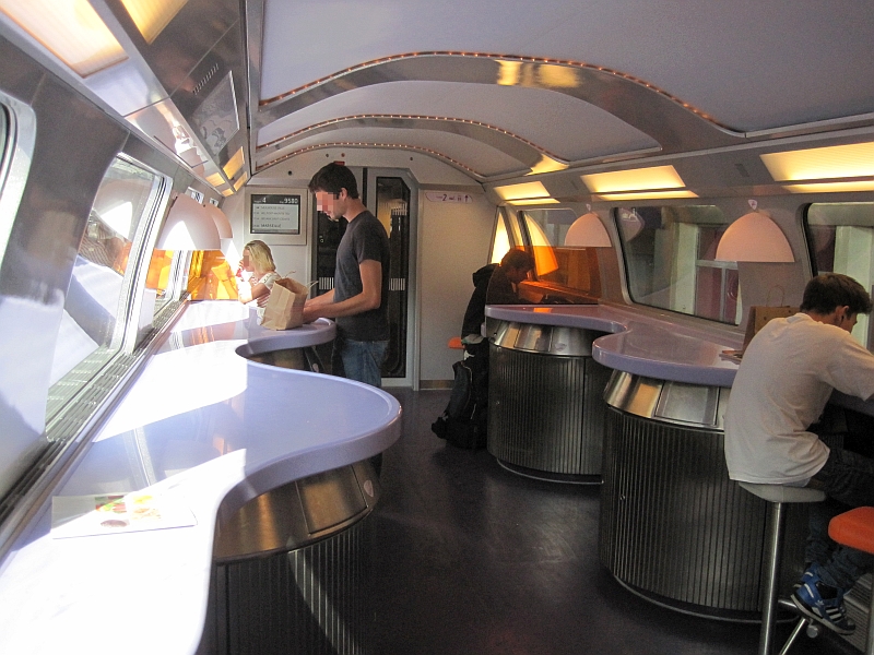 Barwagen im TGV Duplex
