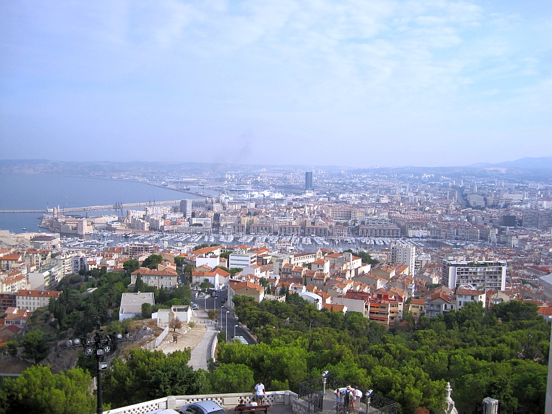 Blick von Notre-Dame de la Garde über Marseille