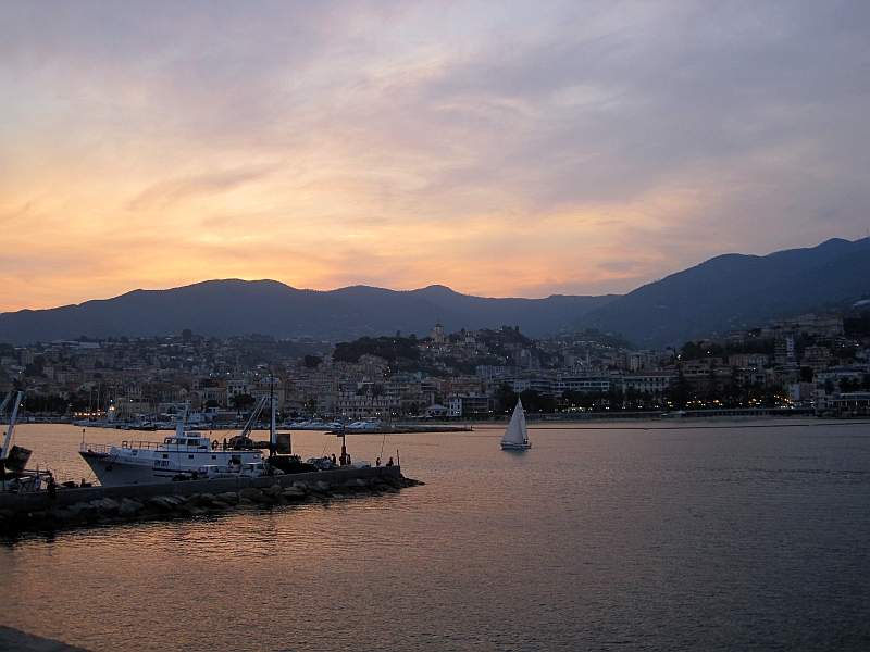 Abendstimmung an der italienischen Riviera