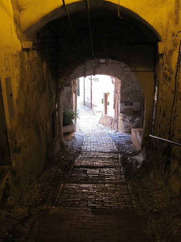 Altstadtgassen im La Pigna Sanremo