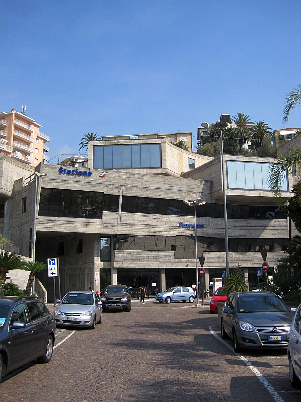 Neuer Bahnhof von Sanremo