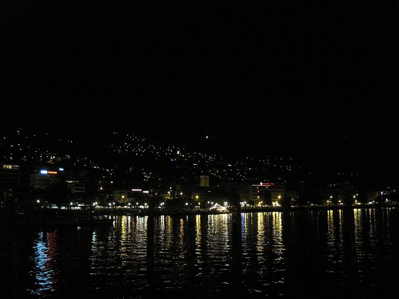 Nachtbild des Lago Maggiore