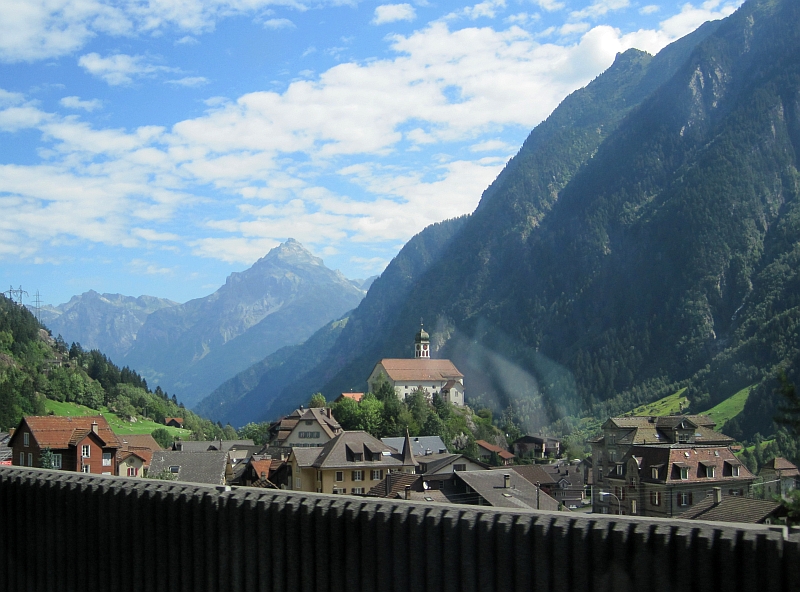 Blick auf die Kirche von Wassen