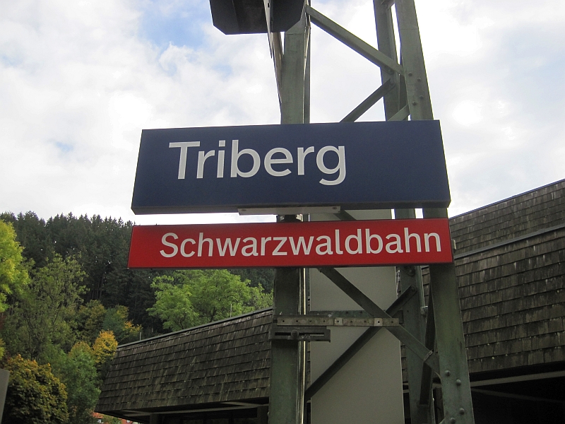 Bahnhofsschild von Triberg