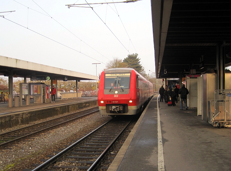 Neigetechnikzug der Baureihe 611 in Radolfzell